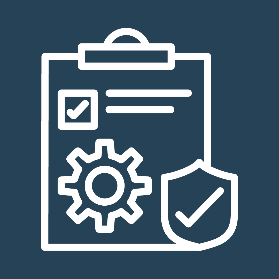 Symbolbild mit Clipbord-Icon, Zahnrad und Schild mit Haken — steht für Prüfungs- und Zertifizierungsprozess im Kunststoffschweißen